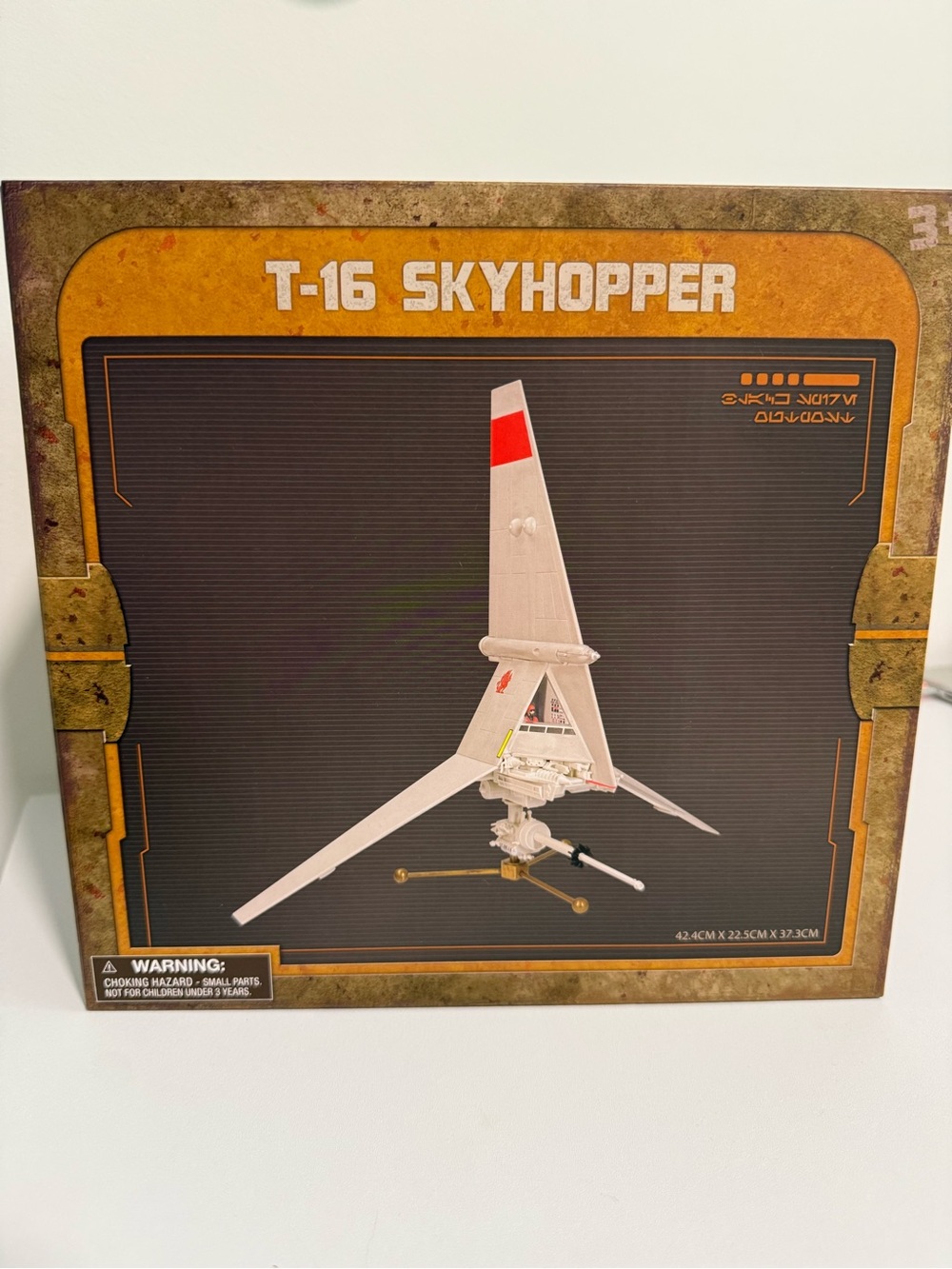 Star Wars T-16 Skyhopper White with Red Accents